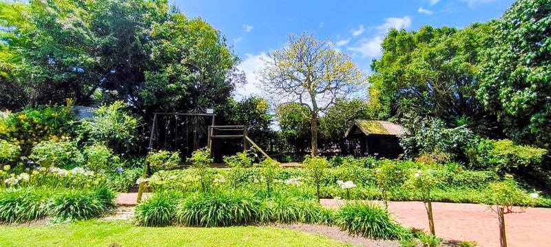 6 Bedroom Property for Sale in Kraaibosch Western Cape